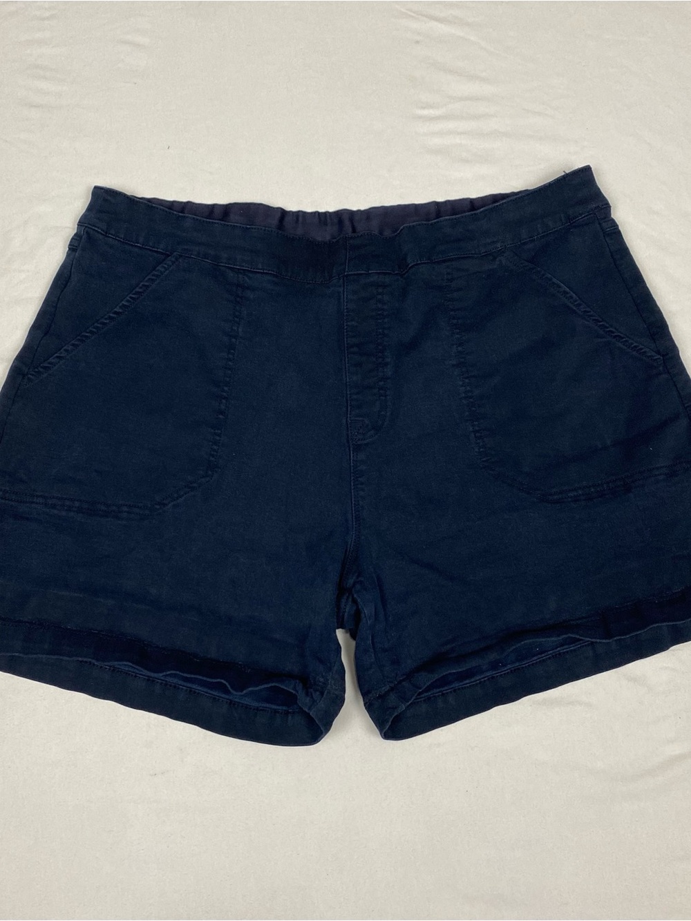 Women's Navy Casual Elastic-Waist Shorts